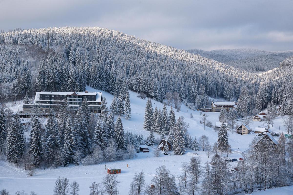 Spa Hotel Lanterna Velké Karlovice Exterior foto